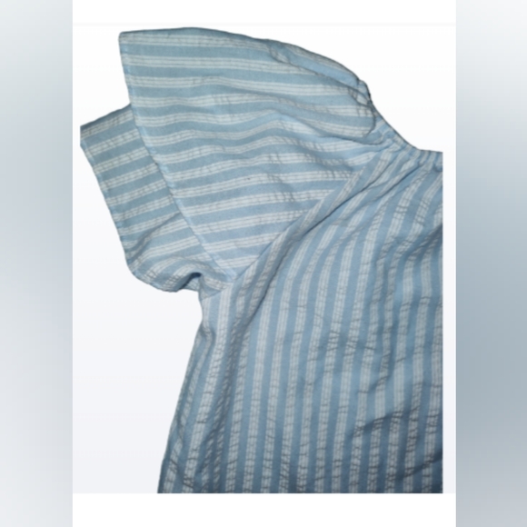 Copper Key Little Girls Blue and White Top With Flutter Sleeves Size S - Picture 3 of 6